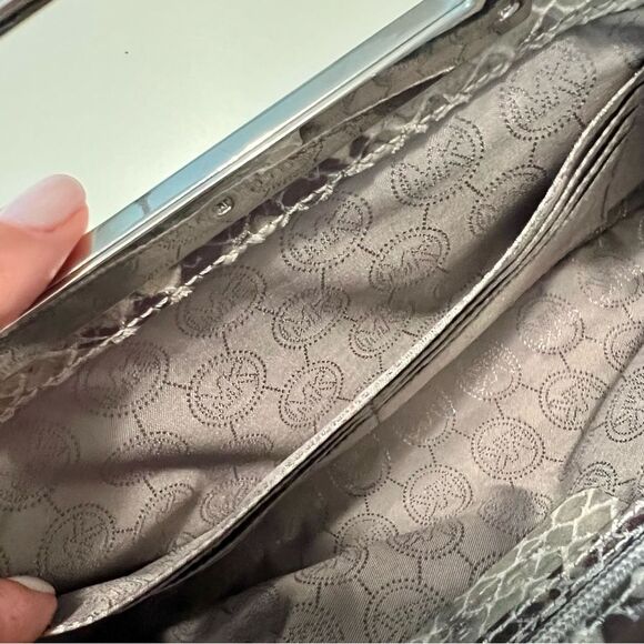 MICHAEL KORS Snakeskin Leather Clutch Chain Shoulder Bag Gray Silver - Picture 9 of 14